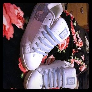 DC Skate shoes size 10 women's